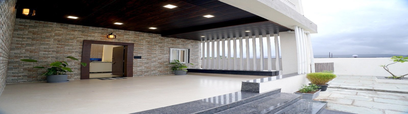 Villa & Exterior - The Grand Vista